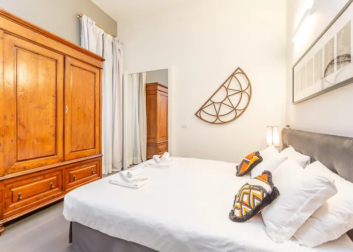 Spanish Steps Deluxe *