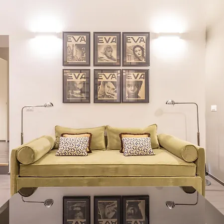 Spanish Steps Deluxe *