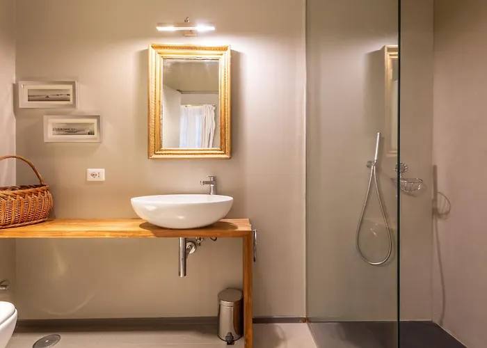 Spanish Steps Deluxe * Rome