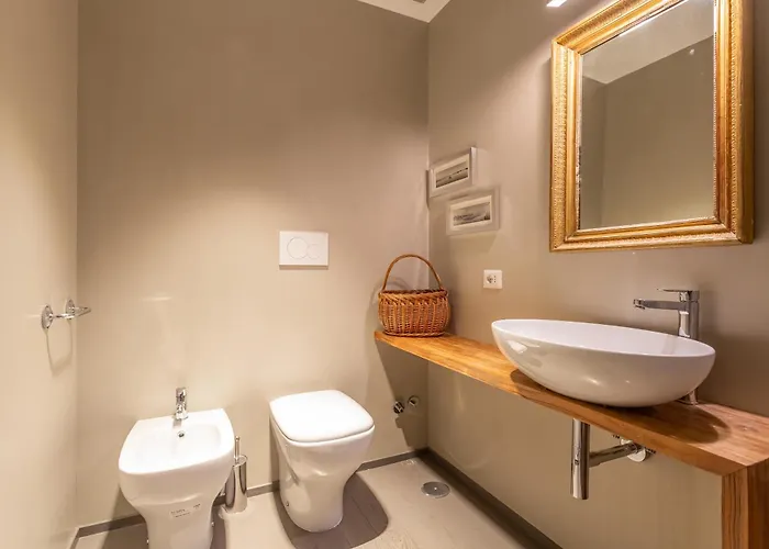 Spanish Steps Deluxe Apartment