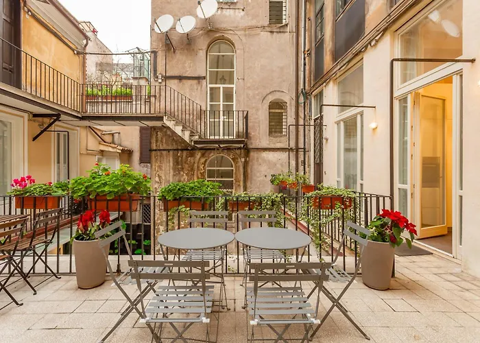 Spanish Steps Deluxe