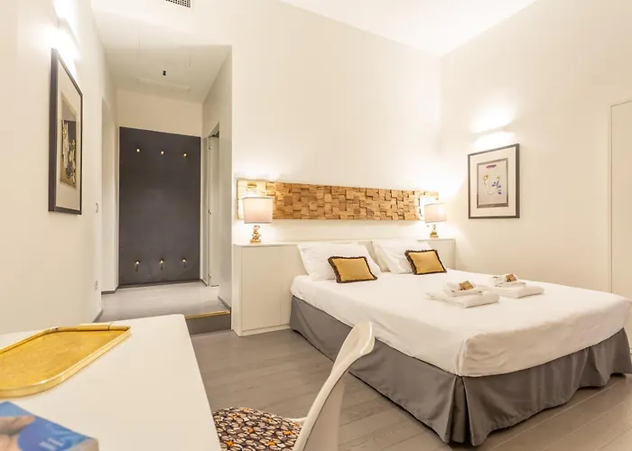 Spanish Steps Deluxe