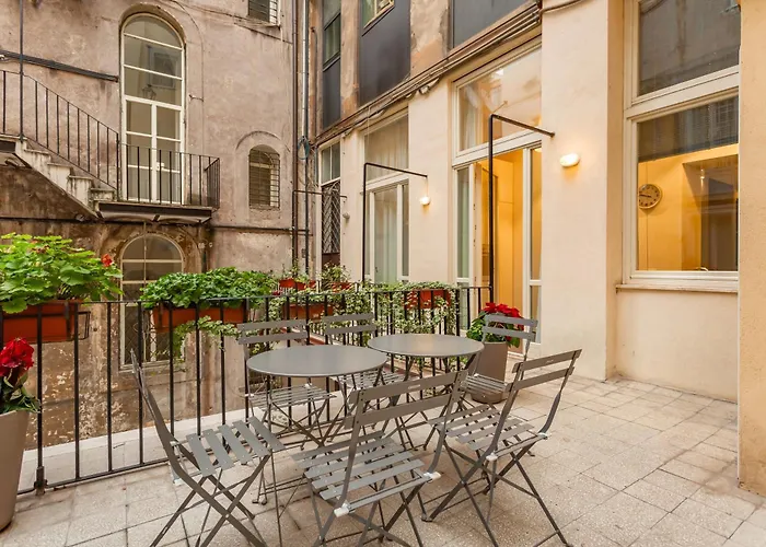 Spanish Steps Deluxe Apartment Rome