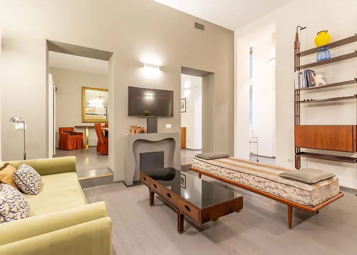 Spanish Steps Deluxe Apartment Rome