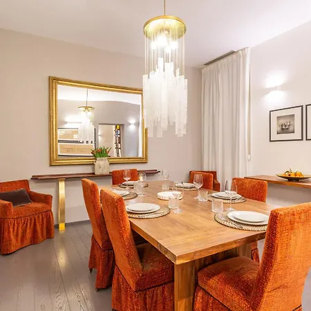 Spanish Steps Deluxe *