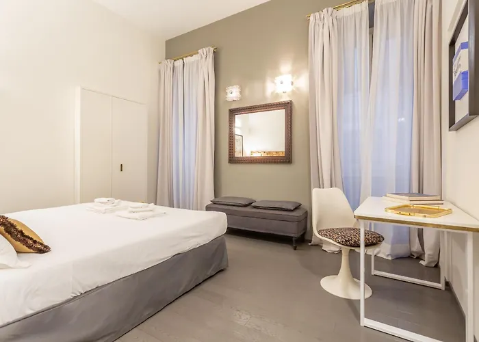 Spanish Steps Deluxe Apartament Rzym